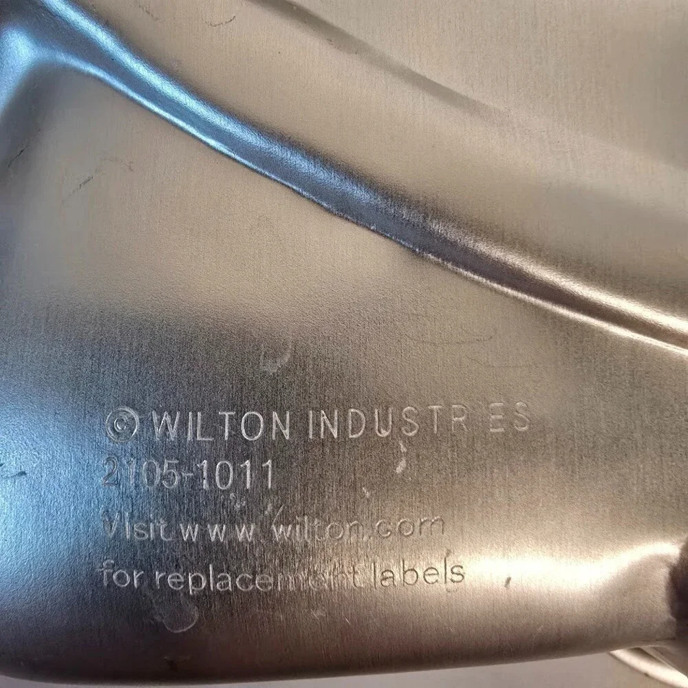 Wilton Party Pony Birthday Cake Baking Pan 2105-1011
